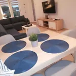 Morze Basen Kryty Apartman